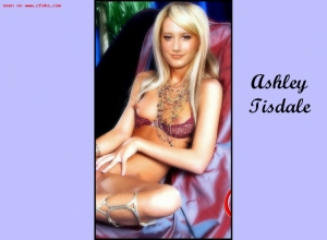 Fake : Ashley Tisdale