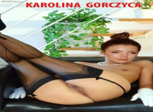 Fake : Karolina Gorczyca