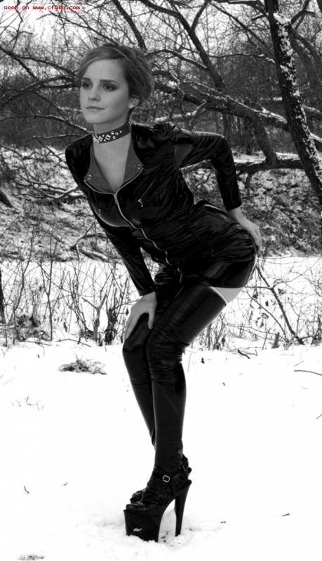 Emma Charlotte Duerre Watson Navel XXX HQ Pics