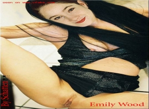 Fake : Emily Wood