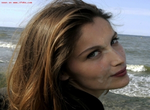 Fake : Laetitia Casta