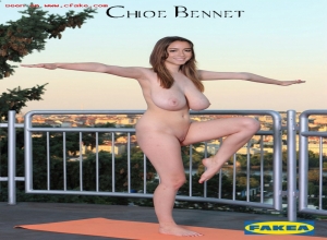 Fake : Chloe Bennet