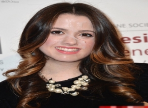 Fake : Laura Marano