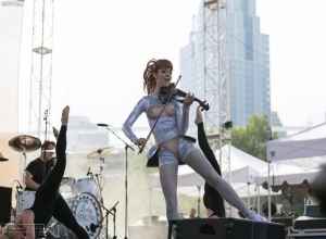 Fake : Lindsey Stirling