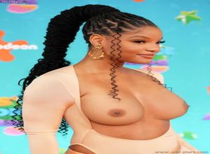 Fake : Halle Bailey