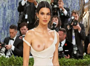 Fake : Kendall Jenner